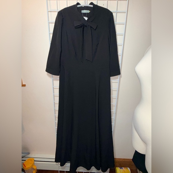 olive grey Dresses & Skirts - Olive Grey brand Elegant Black Dress